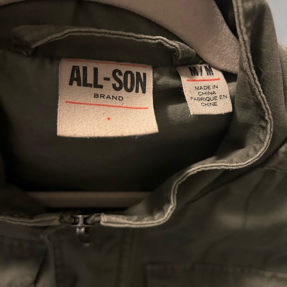 Cargo Jacket - Picture 4 of 4